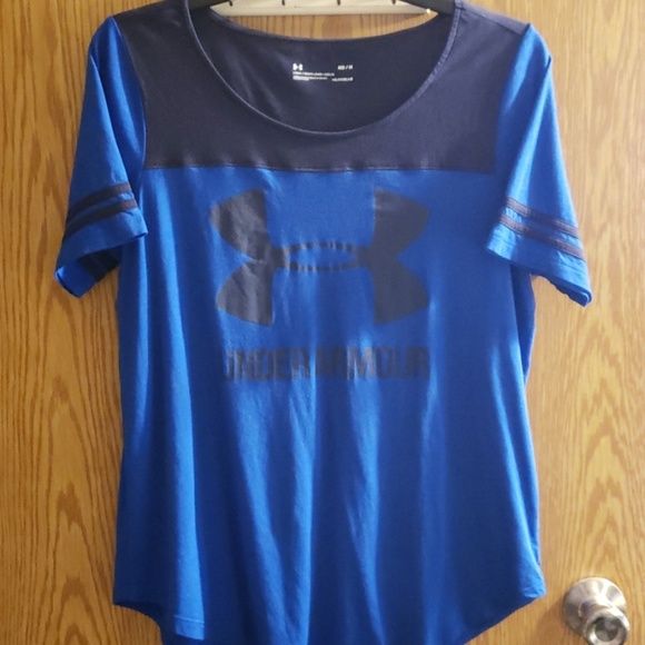 Under Armour Tops - 😈5 for $15😈Under Armour short sleeve top  Size-M